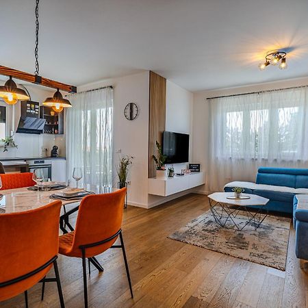 Korina Apartment - Free Private Parking Zadar Ngoại thất bức ảnh