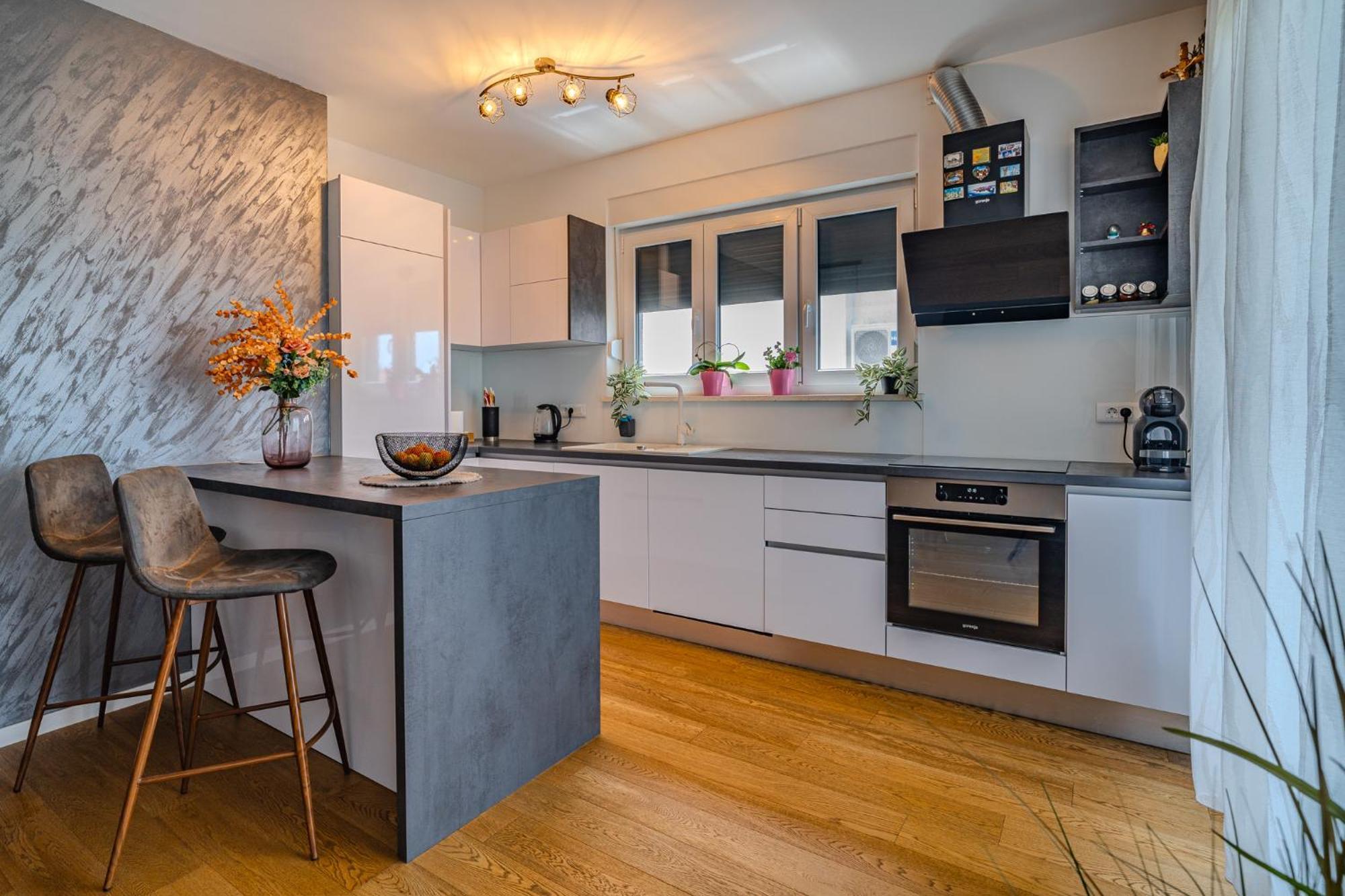 Korina Apartment - Free Private Parking Zadar Ngoại thất bức ảnh